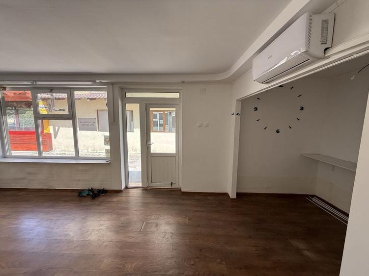 Spațiu comercial, de 33 mp, în Central