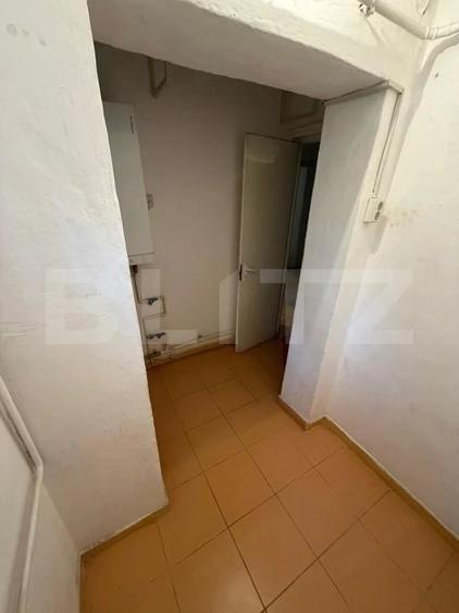 Apartament cu 2 camere decomandat în Calea București