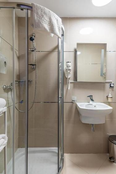 Apartament cu 3 camere decomandat în Poiana Brașov