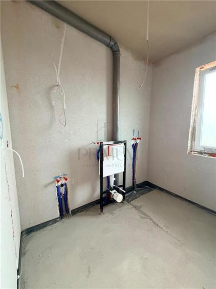 Duplex cu 5 camere cu Canalizare în Moșnița Nouă