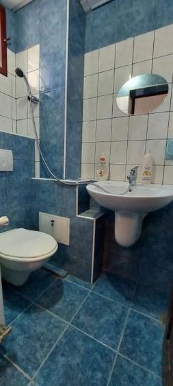 Casă cu 6 camere cu Teren 200 Mp în Calea Poplăcii
