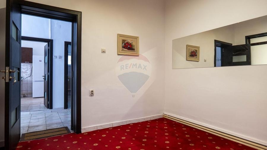 Casă individuală cu 4 camere cu Teren 467 Mp în Vatra Luminoasă