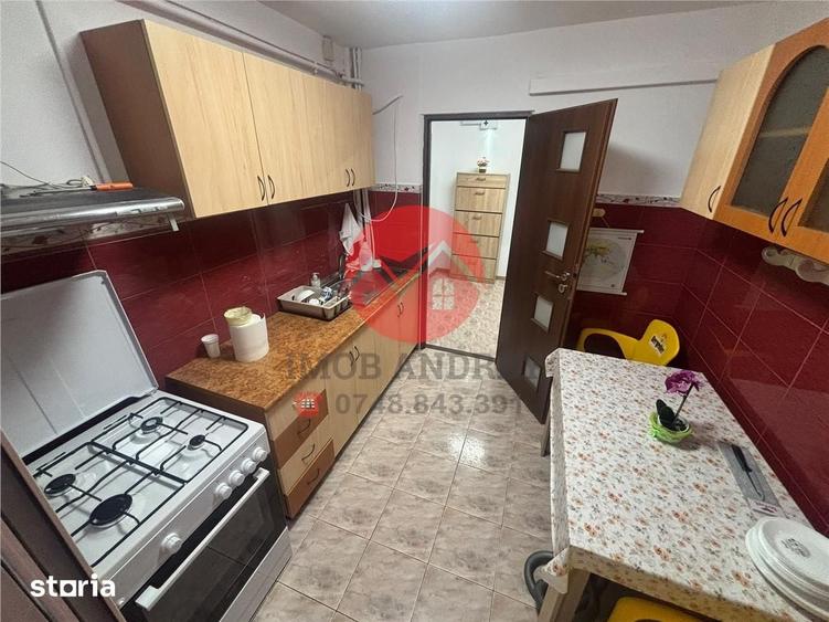 Apartament 2 camere de inchiriat, mobilat si utilat, zona C5 - 7
