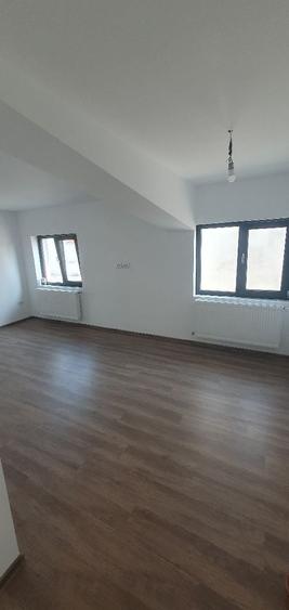 Spațiu comercial, de 144 mp, în Ghiroda