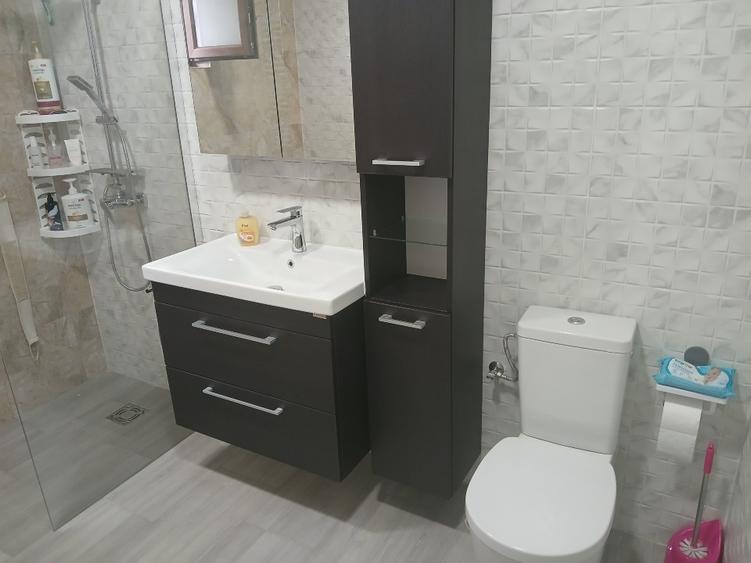 Casă individuală cu 4 camere cu Teren 1400 Mp în Luptători