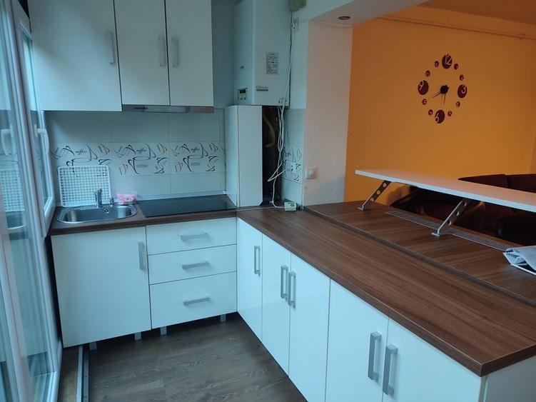 Apartament cu 2 camere decomandat în Ștrand