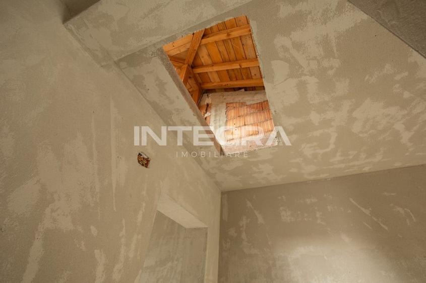 Casă individuală cu 6 camere cu Canalizare în Chinteni