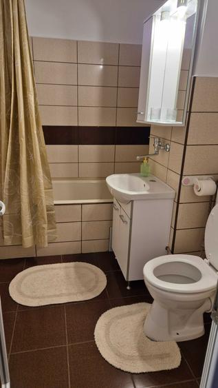 Apartament cu 2 camere decomandat în Tudor