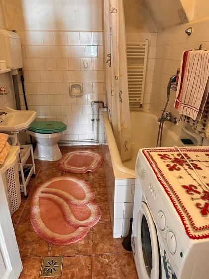 Casă cu 4 camere cu Teren 339 Mp în Muncitoresc