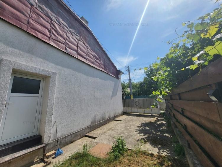 Casă individuală cu 5 camere cu Canalizare în Copou