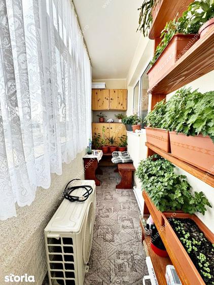 Apartament cu 2 camere decomandat în Micro 17