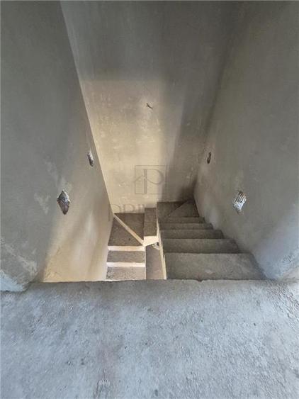Casă individuală cu 5 camere cu Canalizare în Moșnița Nouă