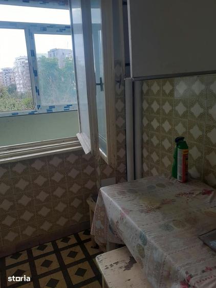 Apartament cu 2 camere semidecomandat în Vatra Luminoasă