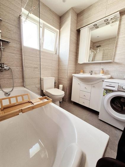 Apartament cu 3 camere semidecomandat în Baciu