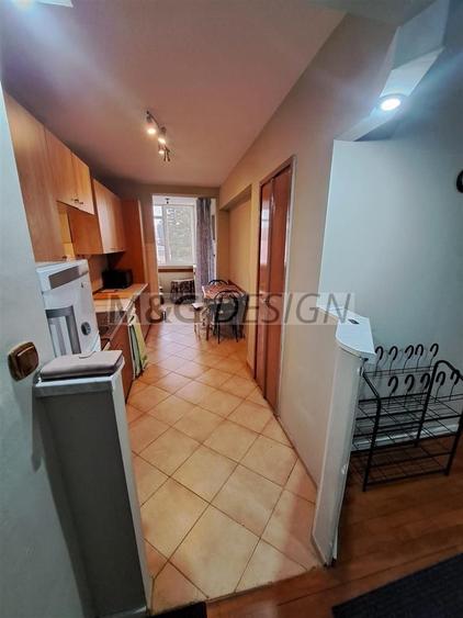 Apartament cu 3 camere decomandat în Semicentral