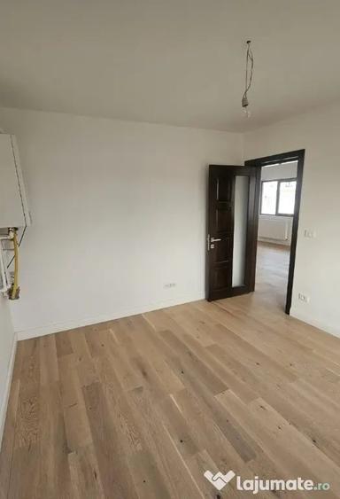 Casă cu 4 camere cu Teren 450 Mp în Burdujeni