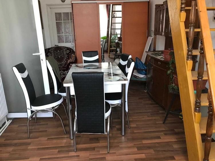 Casă cu 4 camere în Văleanca-Vilănești