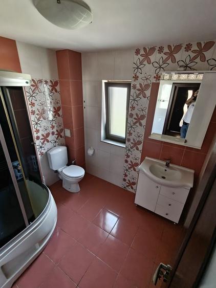 Apartament cu 2 camere decomandat în Exterior Vest