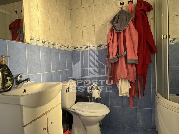 Casă individuală cu 4 camere cu Canalizare în Săcălaz