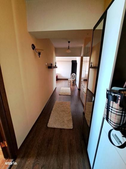 Apartament cu 4 camere decomandat în Central