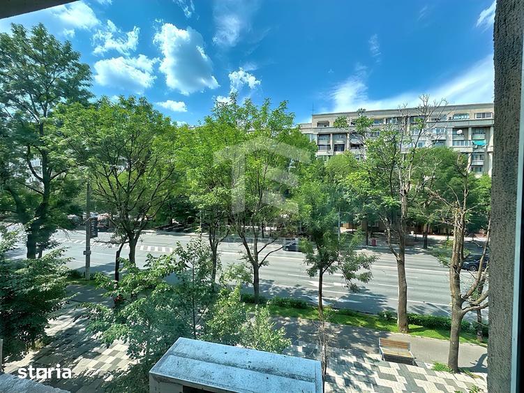 Apartament cu 3 camere decomandat în Decebal