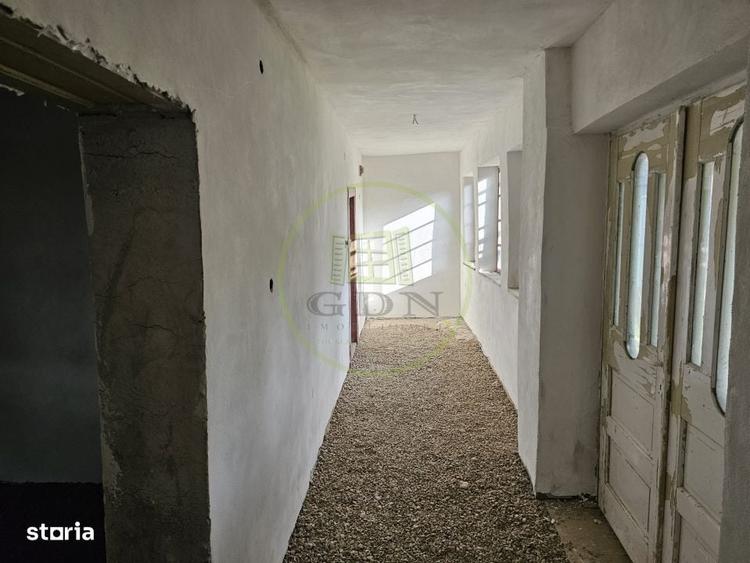 Casă cu 3 camere cu Teren 1011 Mp în Călugări