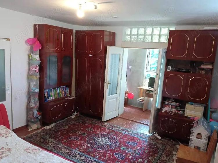 Casă cu 3 camere în Central
