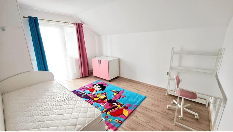 Casă cu 4 camere cu Teren 500 Mp în Tărlungeni