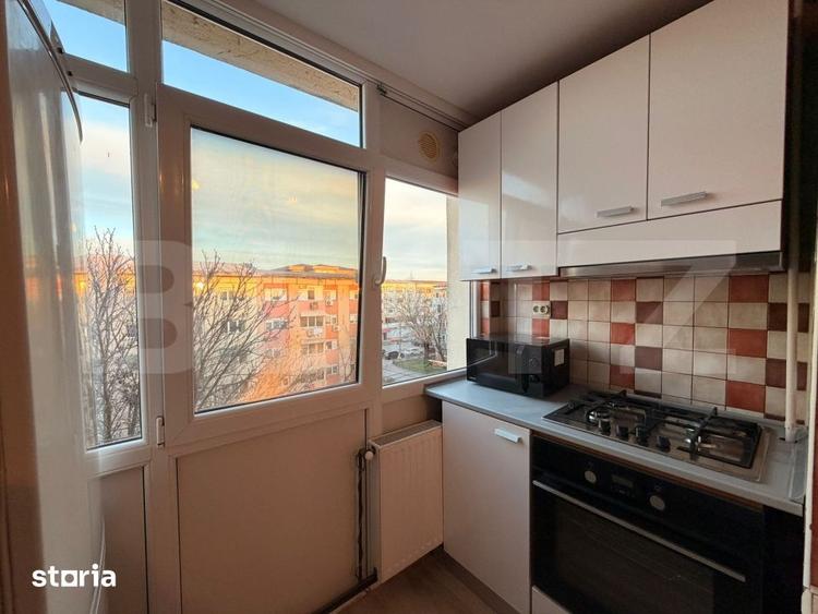 Apartament cu 3 camere decomandat în 1 Mai