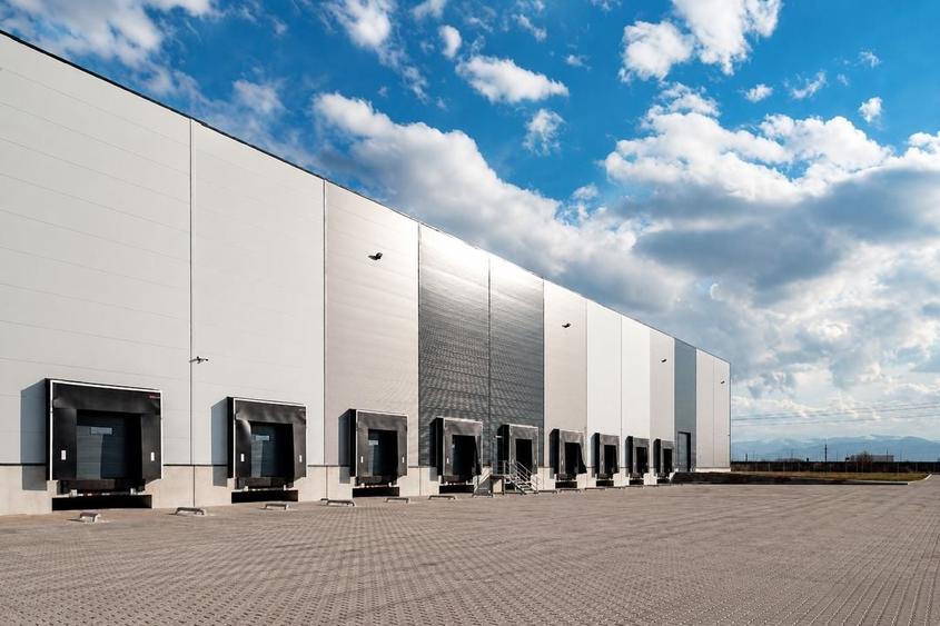 Spațiu industrial, de 113,813 mp, în Exterior Est
