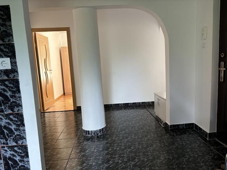 Apartament cu 4 camere decomandat în Zorilor