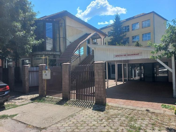 Spațiu comercial, de 230 mp, în Exterior Vest