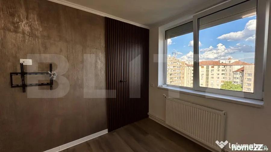 Apartament cu 3 camere semidecomandat în Dacia