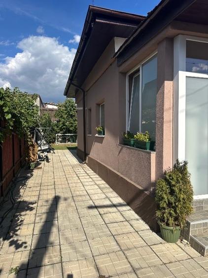 Casă individuală cu 3 camere cu Canalizare în Eroii Revoluției