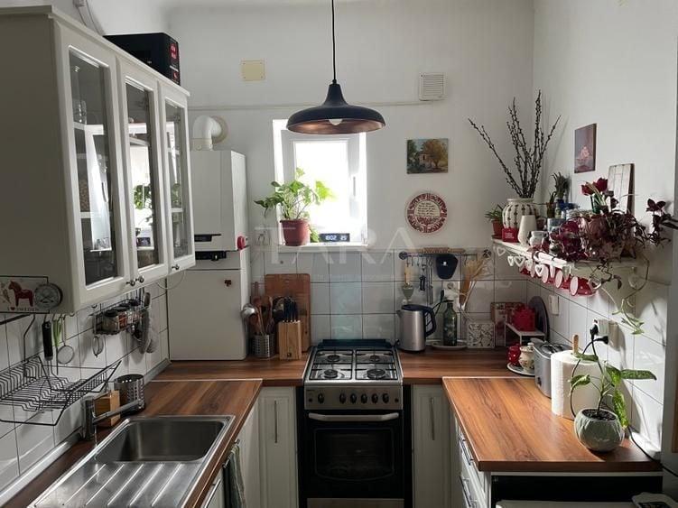 Apartament cu 3 camere decomandat în Andrei Mureșanu
