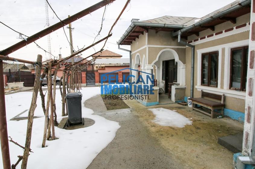 Casă individuală cu 5 camere cu Canalizare în Nufăru
