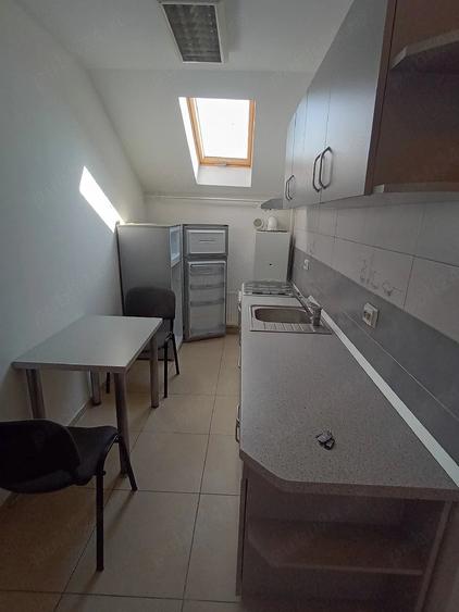 Garsonieră decomandată în Soarelui