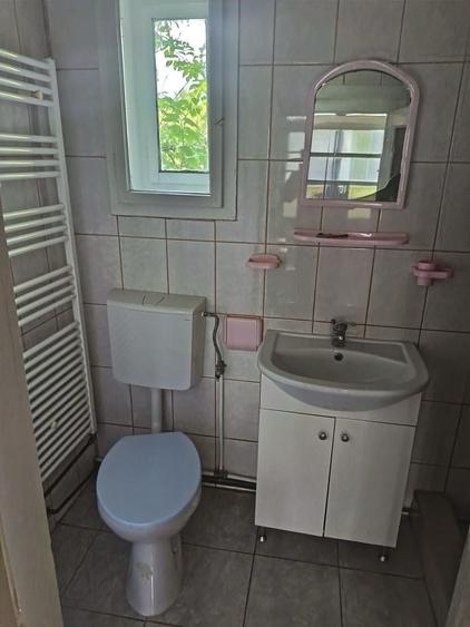 Casă cu 4 camere în Tureni