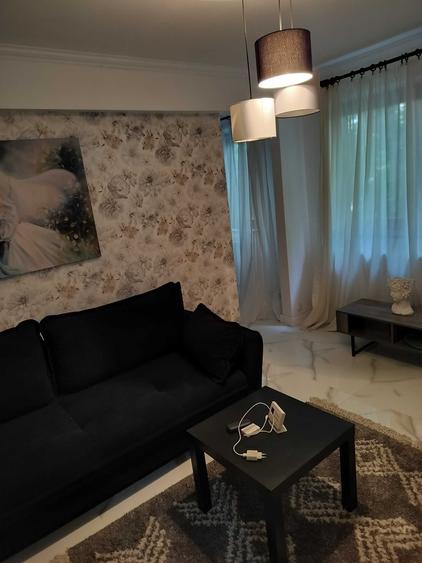 Apartament cu 2 camere nedecomandat în Central
