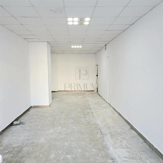 Spațiu comercial, de 65 mp, în Semicentral