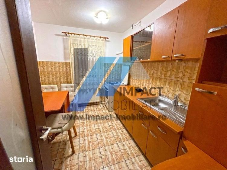 Apartament cu 2 camere semidecomandat în Craiovița Nouă