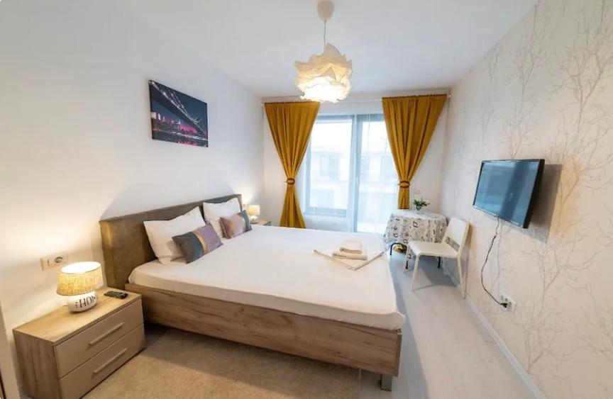 Apartament cu 3 camere decomandat în Ferme