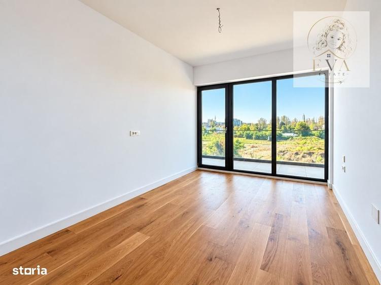 Apartament cu 3 camere semidecomandat în Străulești