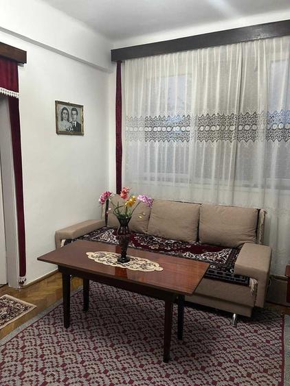 Apartament cu 2 camere nedecomandat în Central