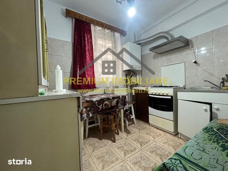 Apartament cu 3 camere semidecomandat în Central