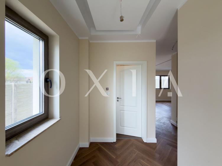 Duplex cu 4 camere cu Canalizare în Giroc