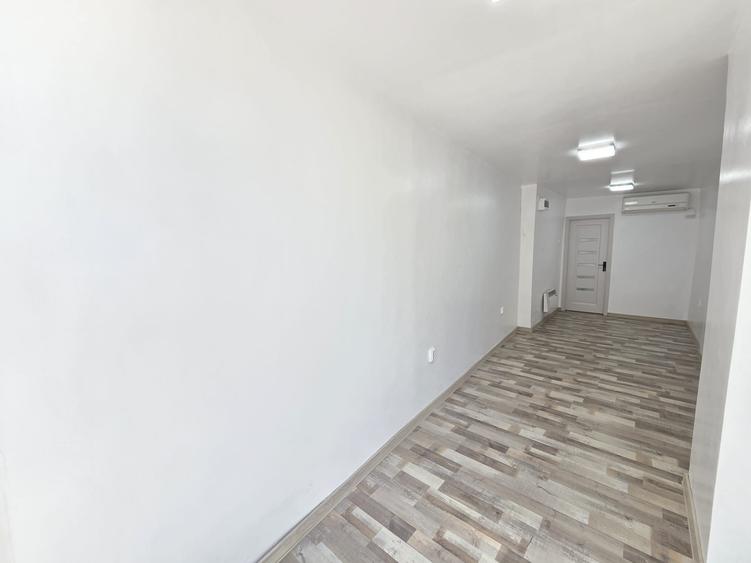 Birou, de 25 mp, în Central