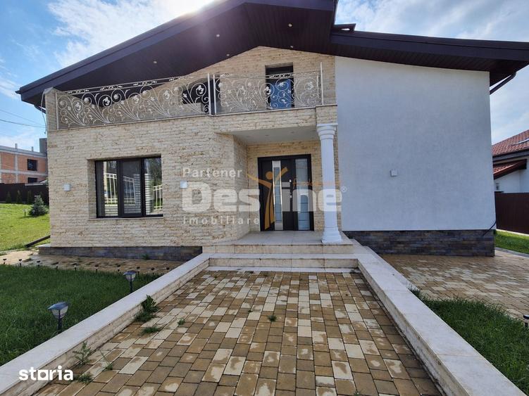 Casă cu 6 camere cu Teren 500 Mp în Miroslava