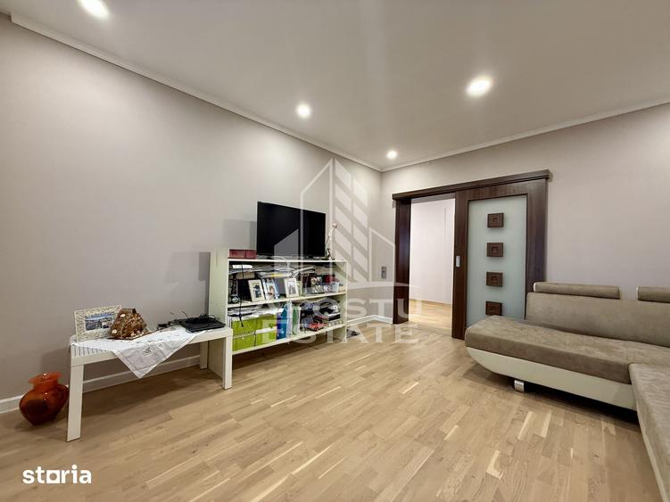 Apartament cu 3 camere decomandat în Lunei