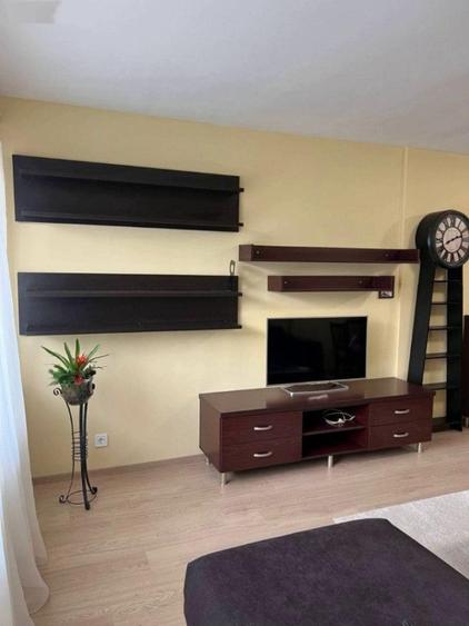 Apartament cu 2 camere decomandat în Basarabia